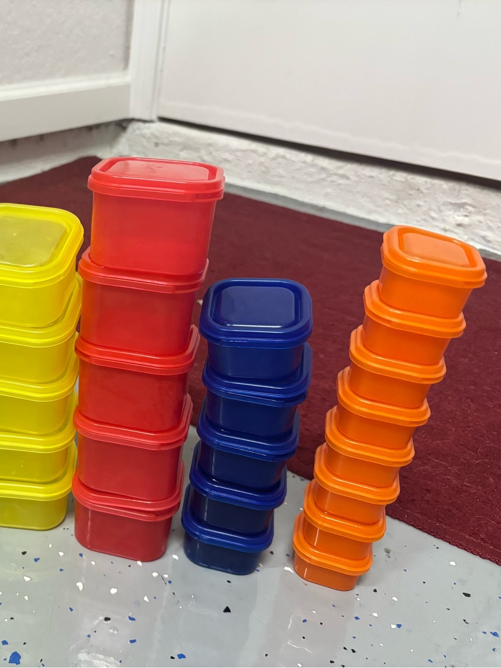 21 day fix Colorful Stackable Plastic Storage Containers - Assorted Colors - Picture 3 of 4
